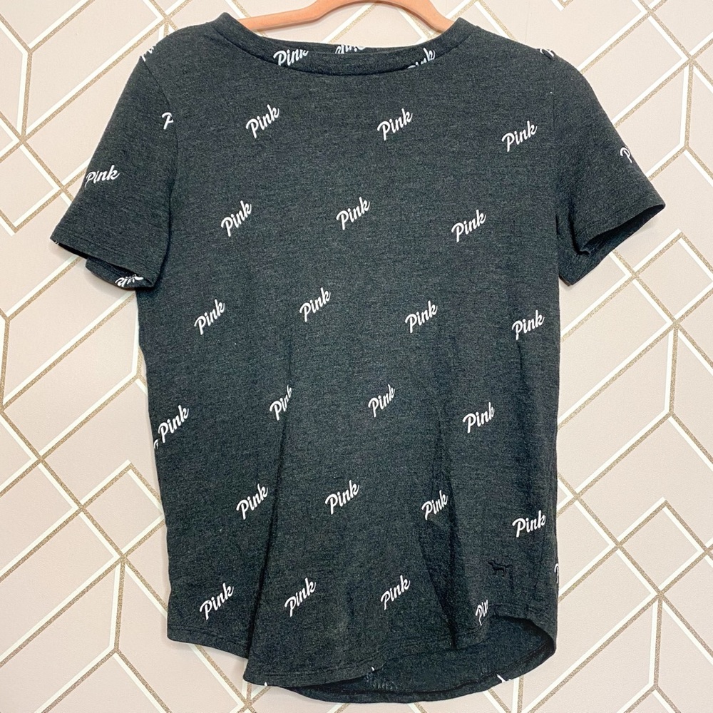 PINK Victoria’s Secret Gray Logo T Shirt Small
